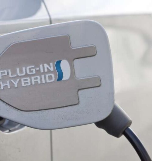 auto hybrid plug in